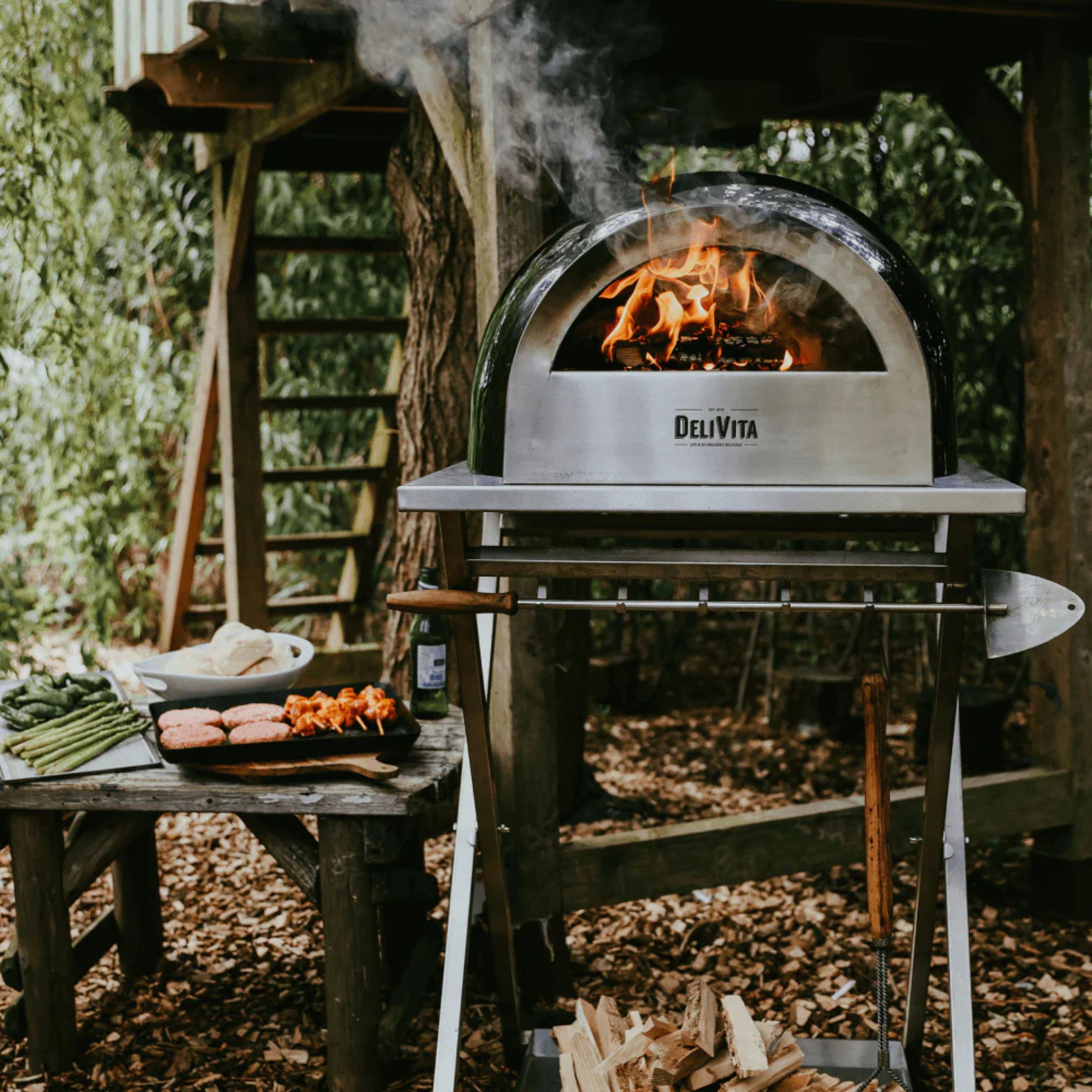 DeliVita Wood Fired Pizza Oven Very Black