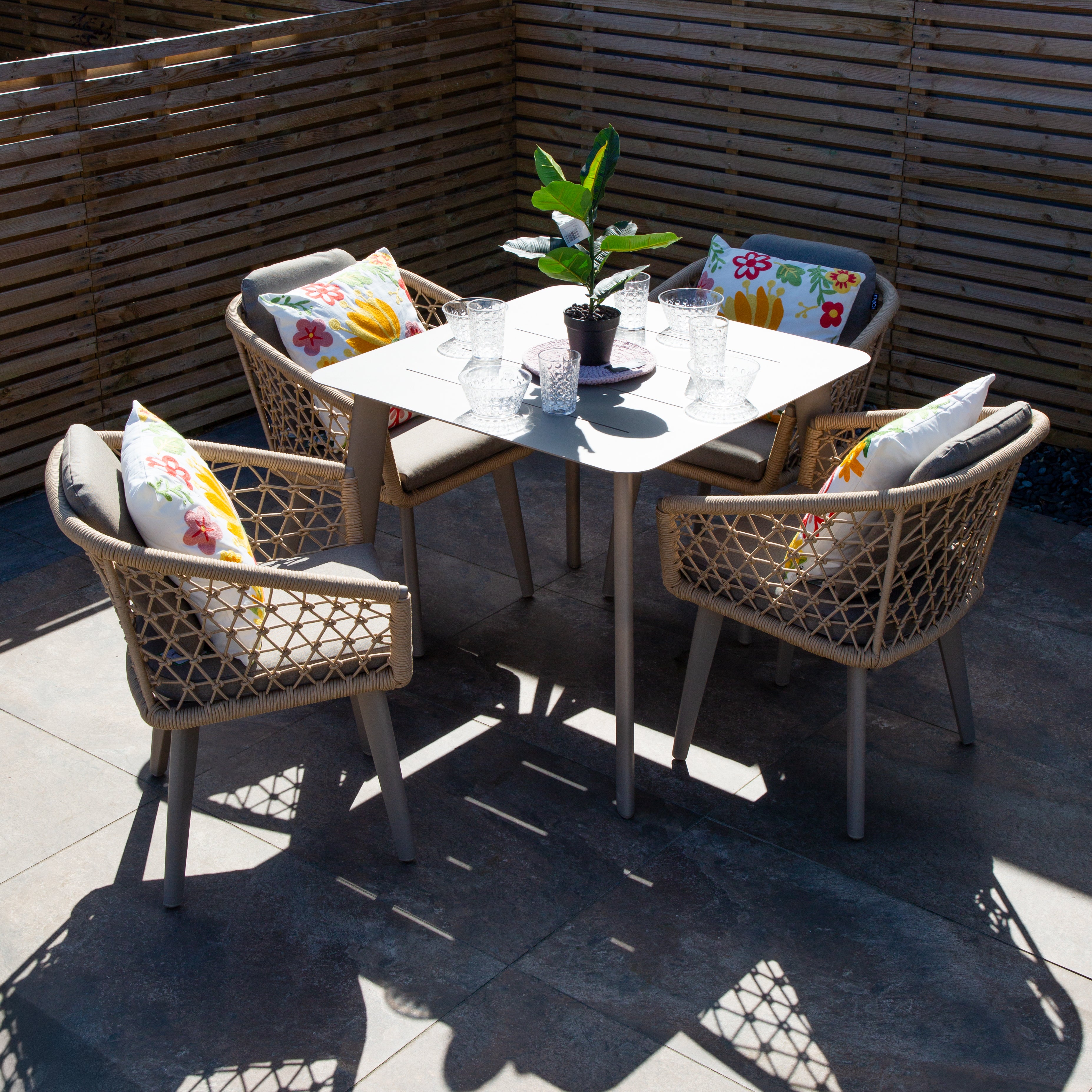 ENJOi Sydney 4 Seat Dining Set