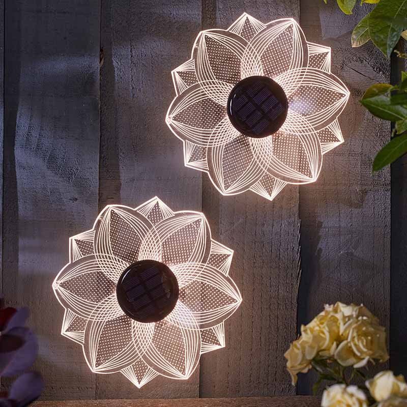 BloomLine Fence & Wall Decor