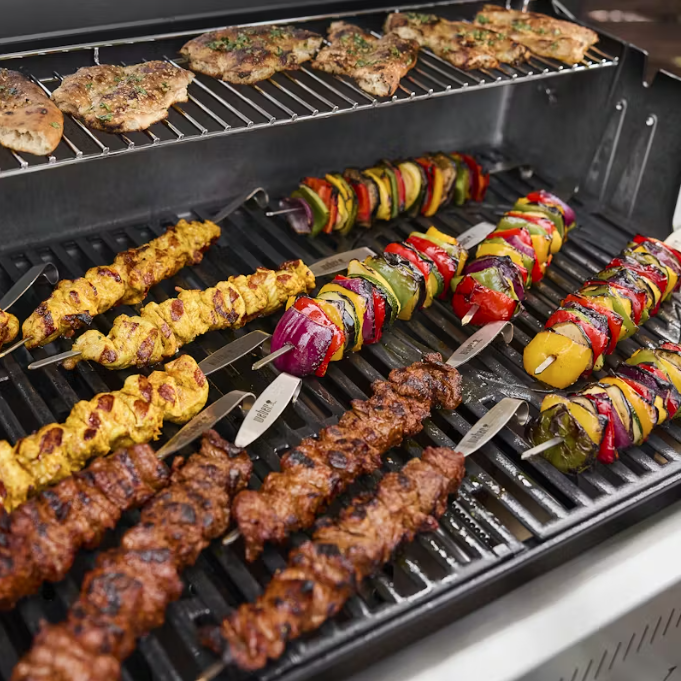 Genesis E415W Gas BBQ