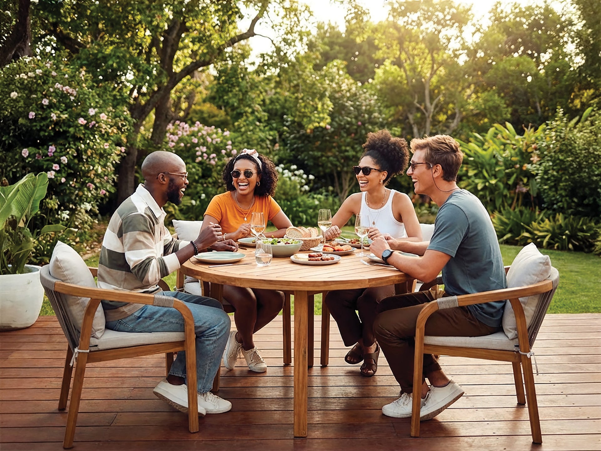 Hanoi 4 Seat Dining Set
