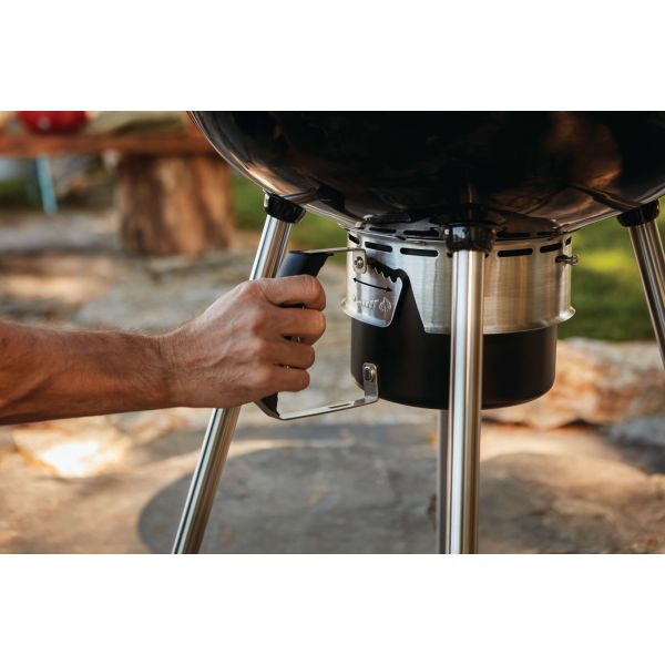 Napoleon Black 22" Charcoal Kettle Grill